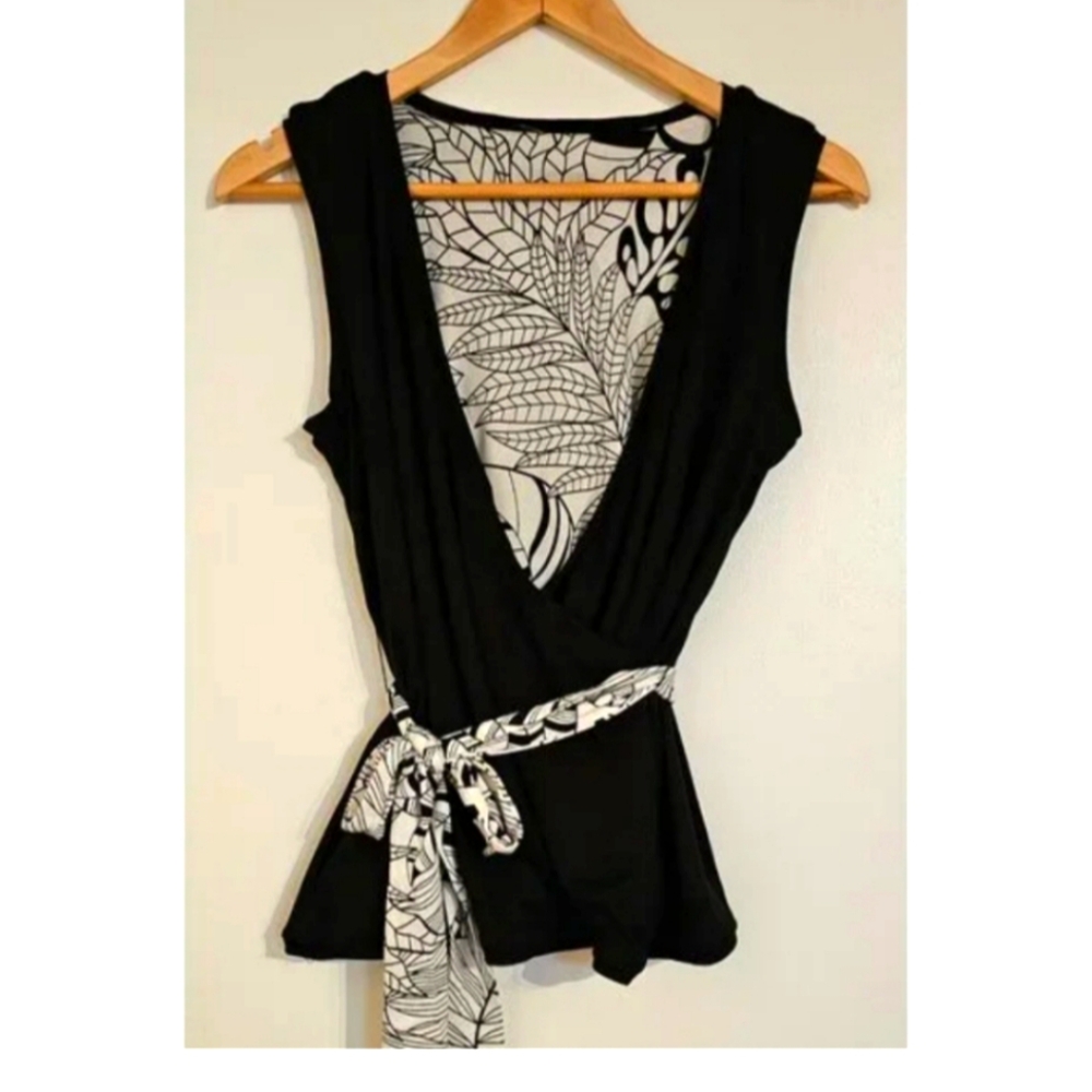Reversible Serra multiwear wrap size Small